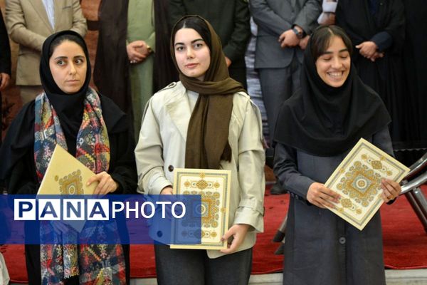 دومین جشنواره پوشش ایرانی اسلامی نوردُخت دربهارستان‌دو