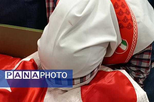 عطر حسینی در مدرسه شهدای ۱۵خرداد قرچک 