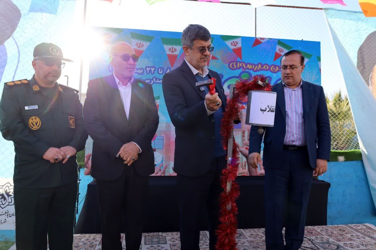 دانش‌آموزان نظام مقدس جمهوری اسلامی، ولایت‌مدار هستند