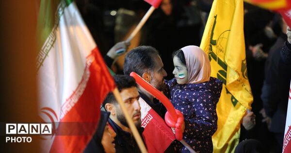 خروش شبانه کرمانشاه در عشق به ایران