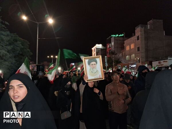 پدر از میان ما رفته ولی پسرش باز علمدار شده 