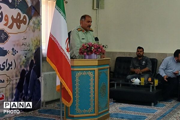 آیین بازگشایی مهر، نماز جماعت و محفل انس با قرآن در هنرستان دخترانه اولیا ۳ کهریزک