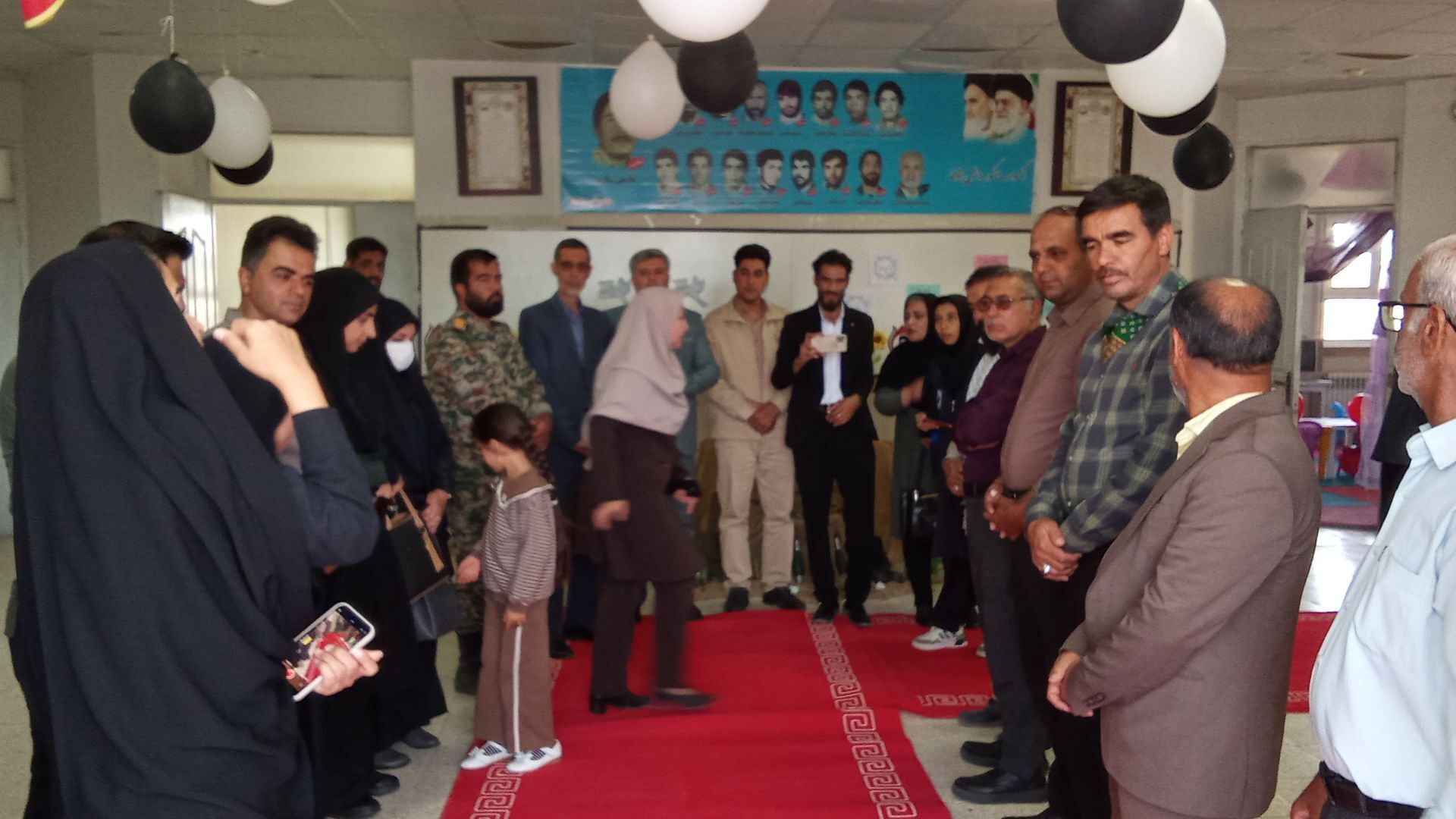 جشن شکوفه‌ها؛ آغاز یک مسیر شیرین برای کلاس‌اولی‌ها