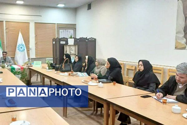 همزمان با دهه فجر، برگزاری برنامه‌های فرهنگی و کتابخوانی در کتابخانه پانزده خرداد پیشوا