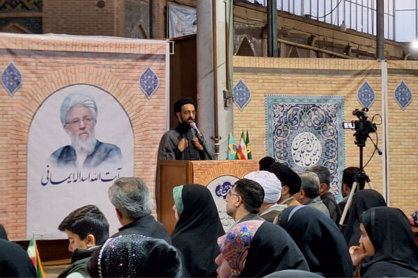 «ضیافت نور» دیدار رمضانی جمعی از بانوان شیراز ، با نماینده ولی فقیه در فارس