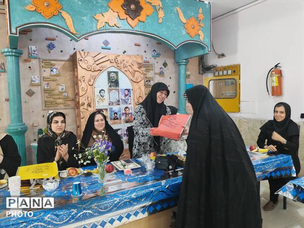 میزبانان فیزیکی، مهمانان مجازی، قاب‌بندی نوین هفته معلم در طلیعه شاهد