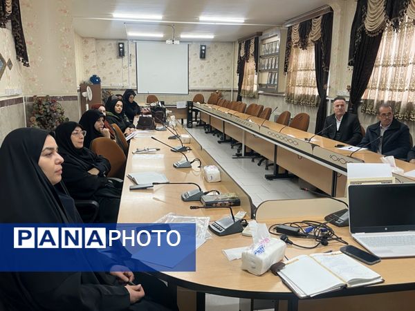 برگزاری جلسه فصلی مدرسین آموزش خانواده در شهرستان قدس