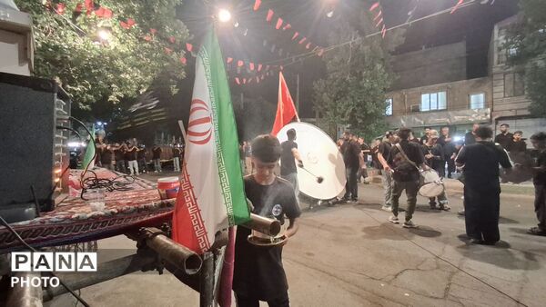 مراسم عزاداری شب عاشورا در هیئت جوانان حضرت ابوالفضل(ع) نظرآباد
