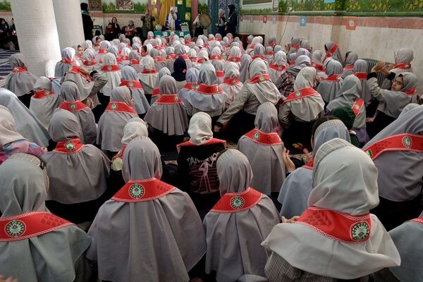 جشن نیمه شعبان در دبستان شهید آقچه‌‍‌لو رباط‌کریم