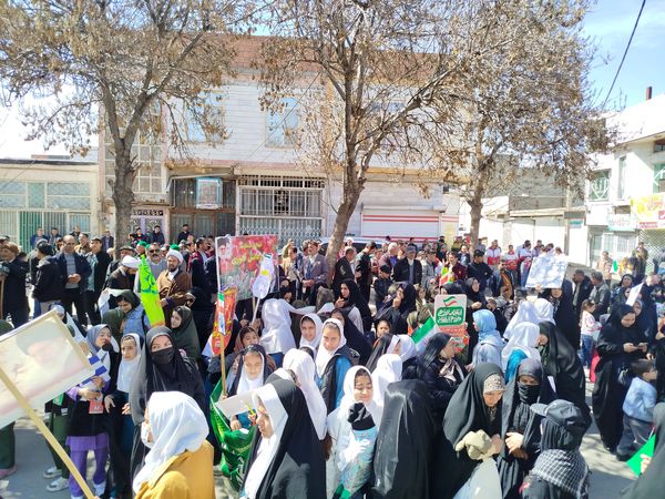 حضور پرشور مردم شهرستان فاروج در راهپیمایی قدس