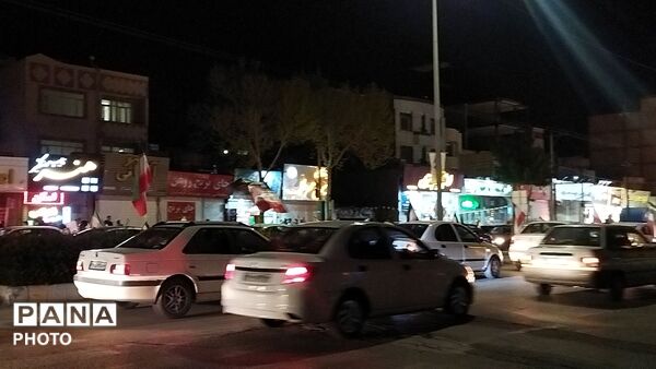 چهل و یکمین رژه ماشینی بلوار فضل نیشابور پس از آغاز جنگ 