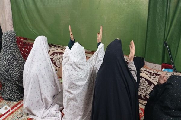 اقامه نماز جماعت ظهر و عصر در روز ۲۲بهمن  شهر بار نیشابور