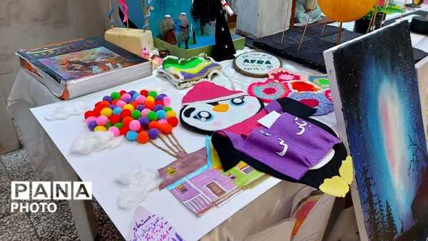 نمایشگاه جابربن‌حیان در دبستان سما ۴