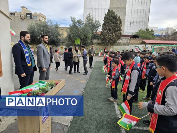 همایش وطن یار در دبستان خیراندیشان