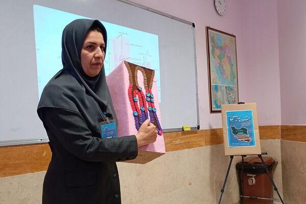 برگزاری جشنواره تدریس برتر در ناحیه 2 بهارستان