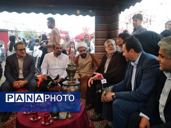 جشنواره طعم و رنگ پاییز با حضور شهردار مشهد آغاز به کار کرد