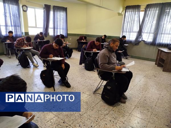 اولین آزمون پایش برای دانش‌آموزان دهم، یازدهم و دوازدهم دبیرستان نمونه آیت‌الله خامنه‌ای