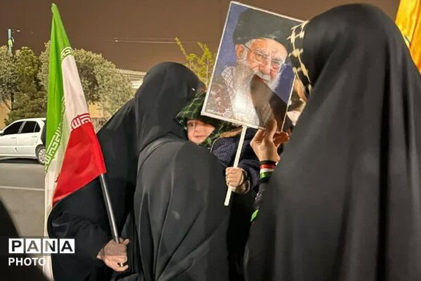 اندیشه، تجلیِ عشق و آمادگی؛ شب‌هایِ بیعت، نورِ امید در دلِ ایران