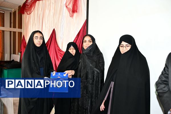 جشن ستارگان آموزش و پرورش مه‌ولات