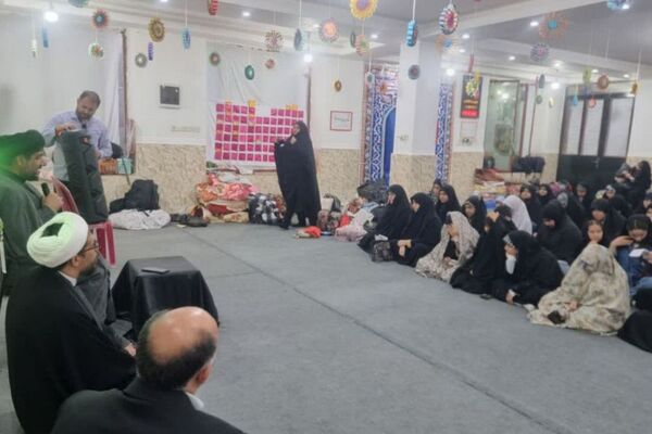اعتکاف دانش‌آموزی در گناوه