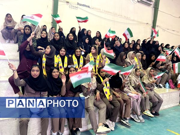 فین غرق در عطر فاطمی همزمان با روز دانش‌آموز