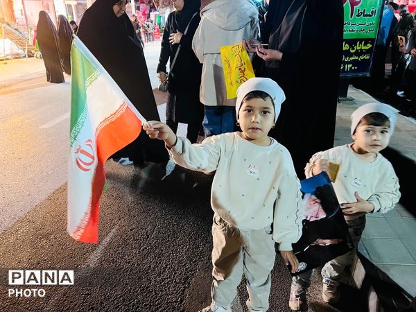 جلوه هایی از حضور باشکوه مردم آشخانه در راهپیمایی