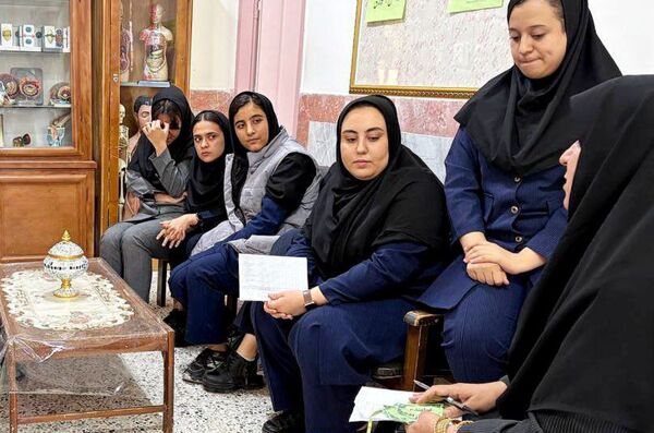 جلسه توجیهی ویژه دانش‌آموزان خبرنگار پانا در هنرستان تلاش