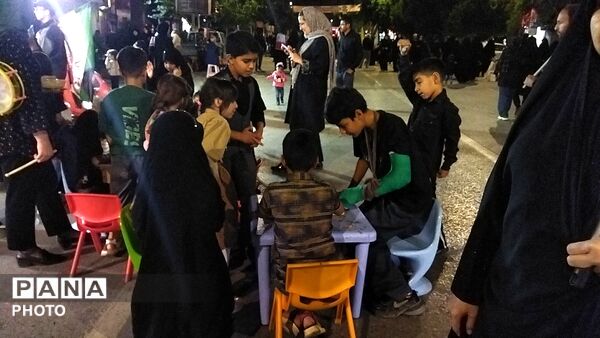 موکب بسیج دانشجویی دانشگاه فرهنگیان در چهارمین شب ماه محرم ۱۴۰۵