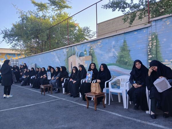مدرسه دخترانه رقیه بدیعی میزبان شهید گمنام 