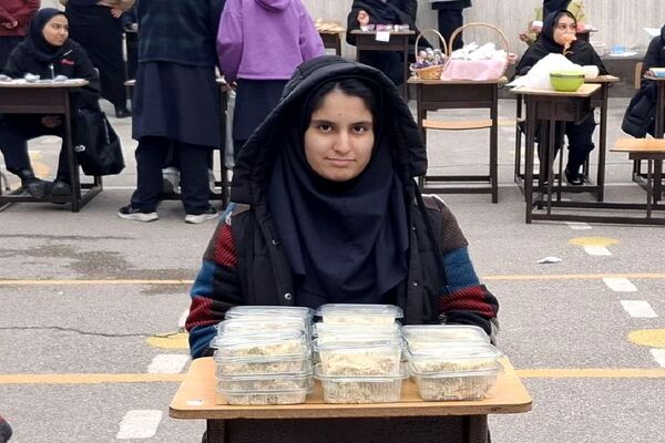 برگزاری بازارچه اقتصادی در دبیرستان شاهد تکتم
