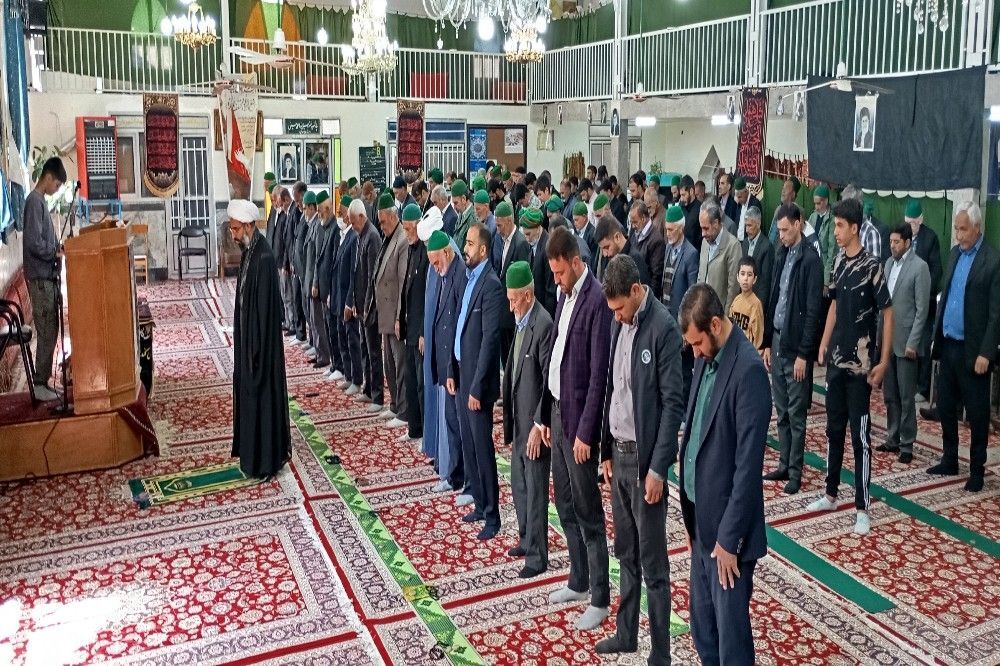 اقامه نماز عبادی سیاسی جمعه در آخرین هفته فروردین ماه 