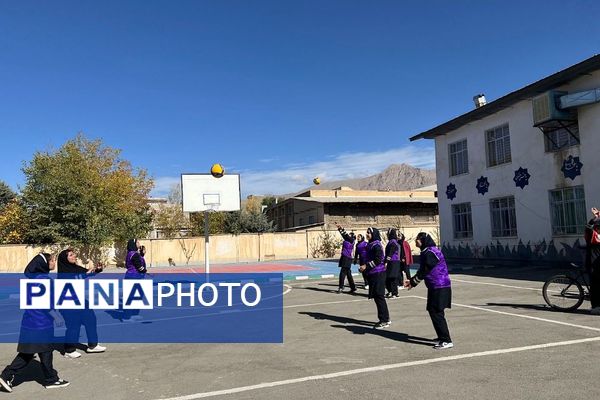 برگزاری المپیاد درون مدرسه ای در دبیرستان مریم عذرا دماوند