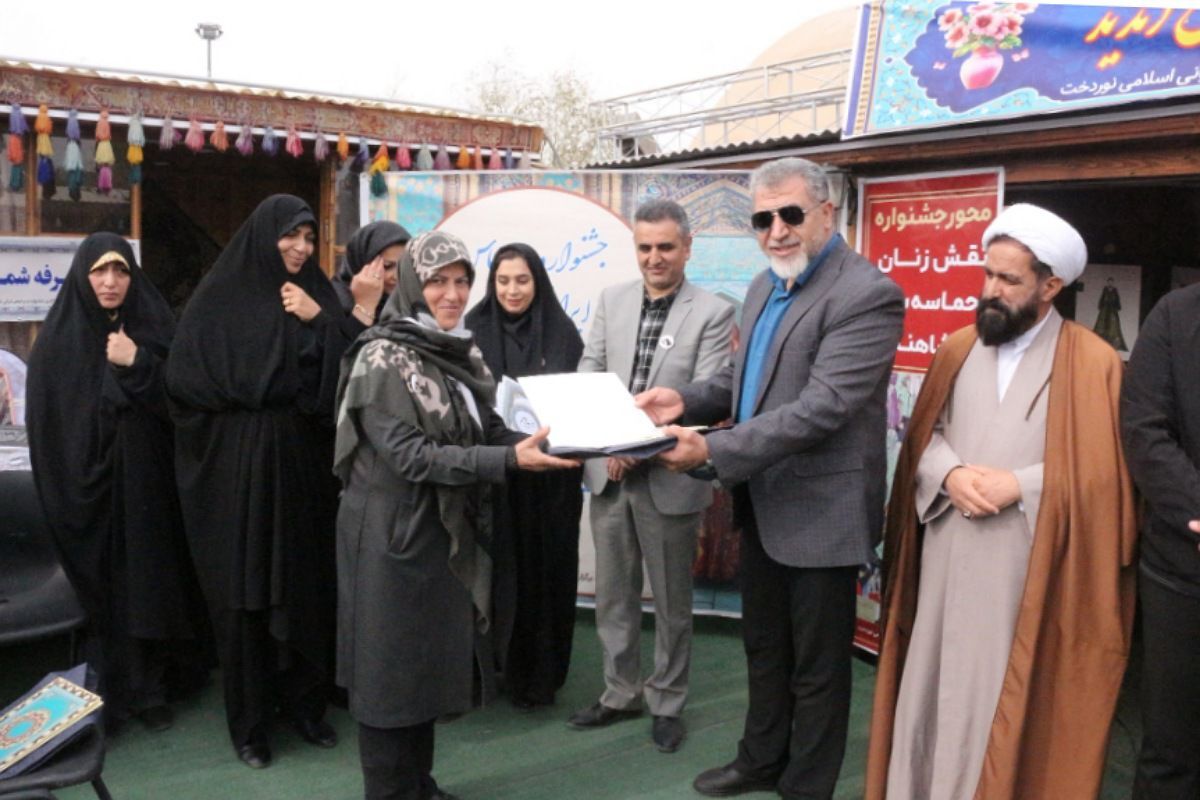فیروزکوه میزبان جشنواره پرشکوه لباس ایرانی-اسلامی