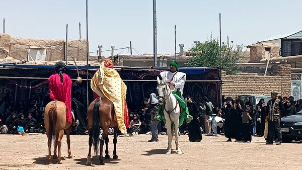 شام غریبان در  میدان منطقه سرولایت روستای سلطان آباد 