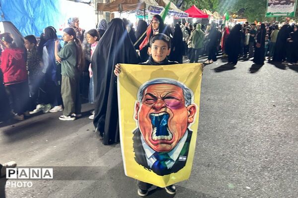 حضور پرشور مسئولین متعهد در غرفه‌ فرهنگیان