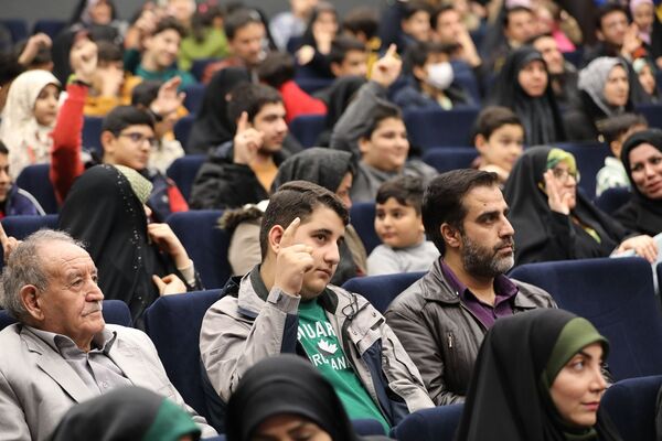 آیین گشایش سالن آمفی‌تئاتر فرهنگسرای گلستان در البرز