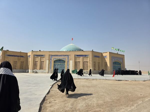 سفر معنوی راهیان نور دانش‌آموزان دبیرستان دخترانه خلیلی یزد