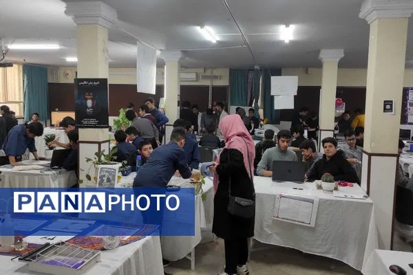 نمایشگاهی از دستاوردهای استعدادهای درخشان