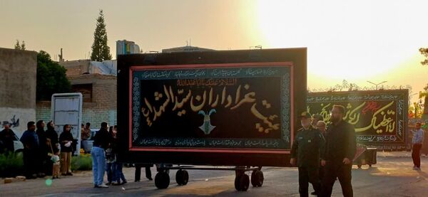 تاسوعای حسینی مکتب ایثار وآزادگی 