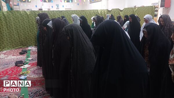 نماز جماعت به همراه افطاری در مسجد چهارده معصوم الغدیر 