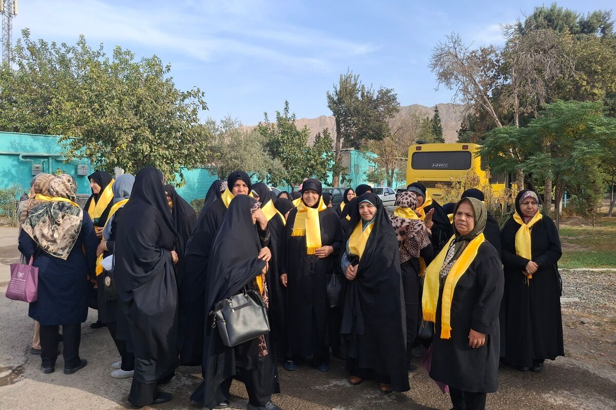 میزبانی کانون فرهنگی تربیتی امام خمینی (ره) از سالمندان در هفته سالمند