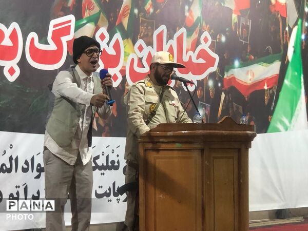 از تجمع تا ایستادگی؛ حضور مردم در چهارراه بعثت برای دفاع از ایران