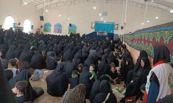 همایش شیرخوارگا‌ن حسینی در محمدشهر کرج