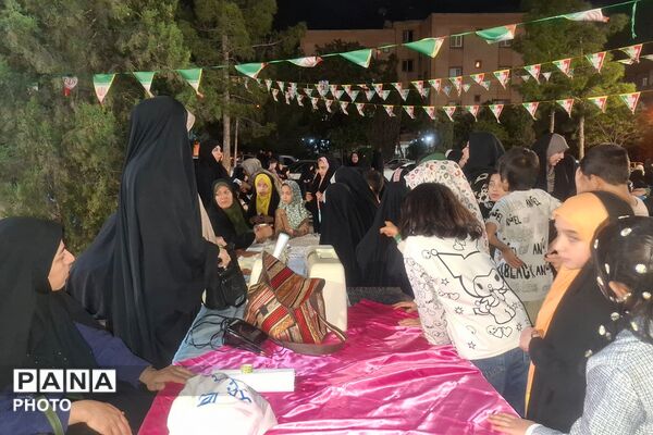 برای حفظ ایران، سنگر ما خیابان