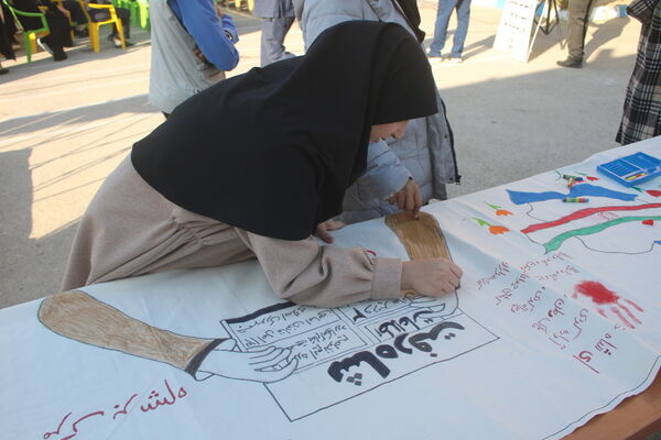 نواخته‌شدن زنگ انقلاب در مدارس استان بوشهر 