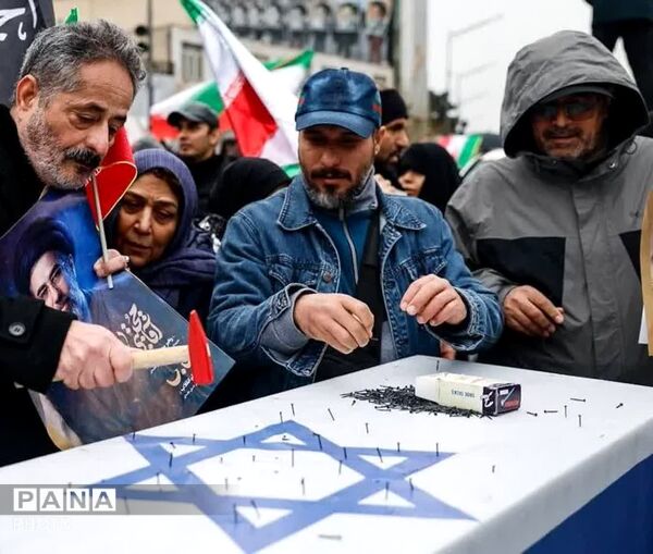 حضور دختران استهبانی به یاد دختران میناب در روز قدس