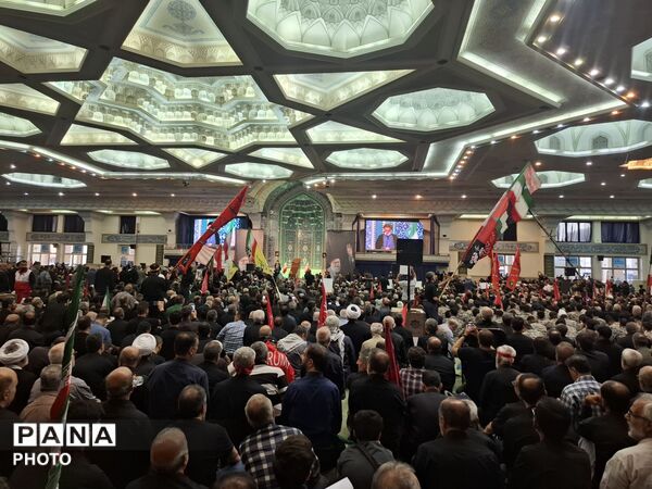 مراسم بزرگداشت امام مجاهد شهید در مصلای تهران از سوی رهبر انقلاب