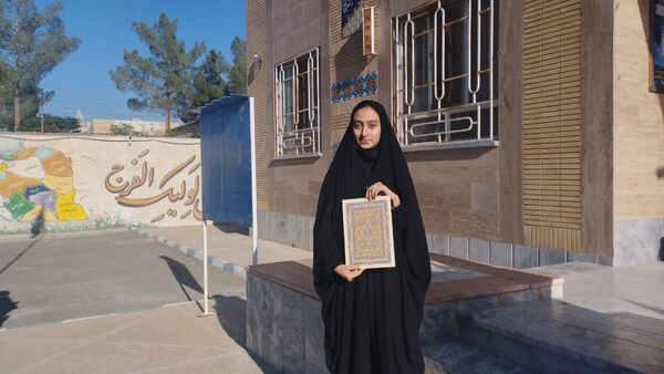 مراسم تکریم و تحلیف فرمانده واحد دبیرستان حضرت معصومه(س) خلیل آباد