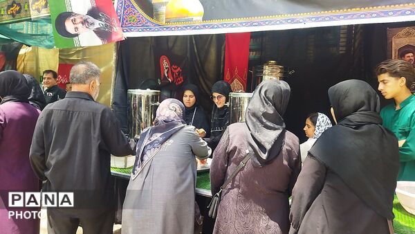 گذری بر  چایخانه ابناء الحسین ( ع) در پیاده روی جاماندگان اربعین حسینی نیشابور‌ 