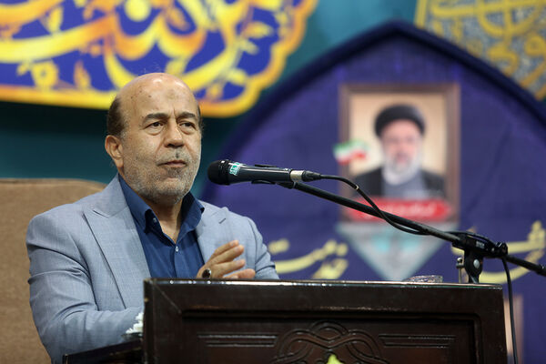مراسم اربعین شهدای خدمت از سوی رهبر معظم انقلاب در قم 